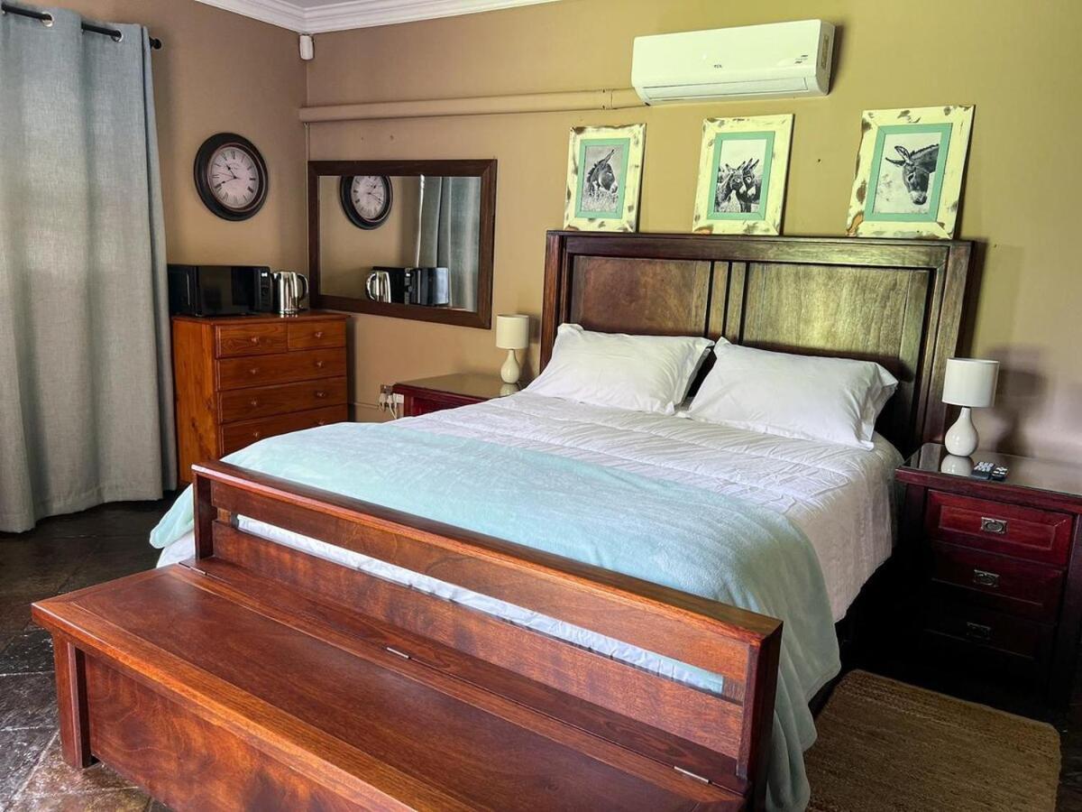 Spies Villa - Fast Wi-Fi, Netflix And Generator Middelburg  Exteriör bild