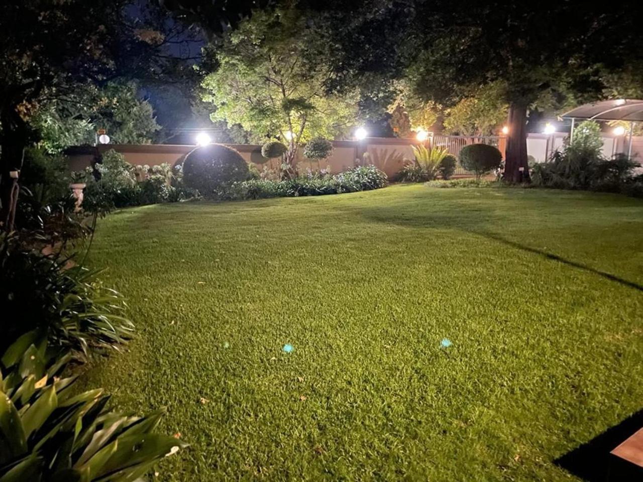 Spies Villa - Fast Wi-Fi, Netflix And Generator Middelburg  Exteriör bild